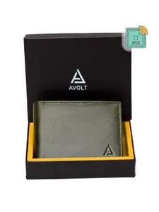 AVOLT Men Green Leather Two Fold Wallet