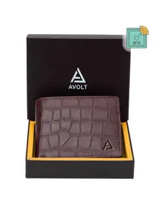 AVOLT Men Maroon Textured Leather Two Fold Wallet