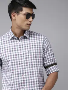 Van Heusen Sport Men White Slim Fit Checked Casual Shirt