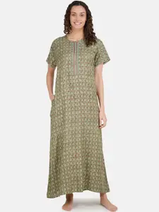 KOI SLEEPWEAR Woman Green Embroidered Maxi Nightdress With Black-Red Line Pattern