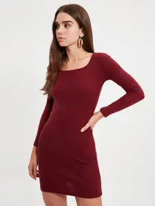 Trendyol Women Burgundy Solid Bodycon Dress
