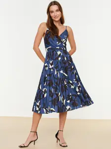 Trendyol Women Blue & Black Floral A-Line Midi Dress