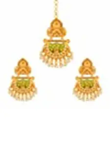 Kord Store Gold-Toned & Plated Kundan-Studded Maangtikka With Earrings Set