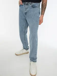 Trendyol Men Blue Pure Cotton Relaxed Fit Light Fade Stretchable Jeans