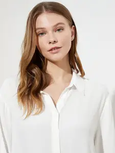 Trendyol Women White Spread Collar Casual Shirt