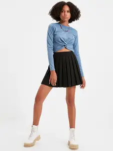 Trendyol Women Black Solid Pleated A-Line Skirt