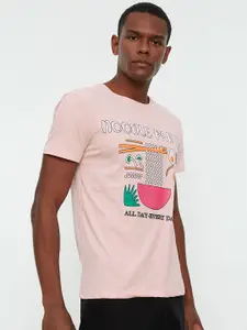 Trendyol Men Pink & White Conversational Printed T-shirt