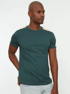 Trendyol Men Teal Green Solid T-shirt