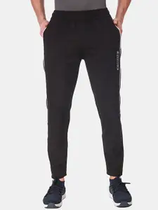 FITINC Men Black Solid Dryfit Relaxed Fit Track Pants