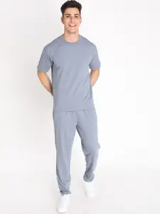 CHKOKKO Men Grey Solid T-Shirt & Trousers