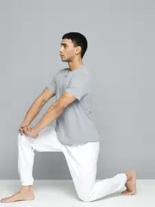 HRX By Hrithik Roshan Yoga Men Ultimate Grey Organic Cotton Typography Sustainable T-shirt
