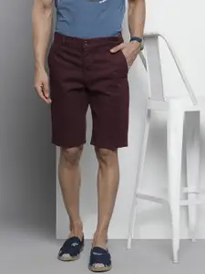 The Indian Garage Co Men Burgundy Solid Slim Fit Denim Shorts