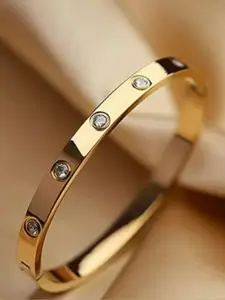 EL REGALO Women Gold-Toned White Oval Shaped Bangle Bracelet