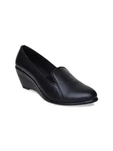 VALIOSAA Black Solid Work Wedge Pumps