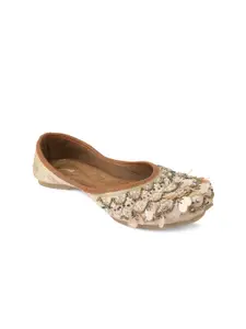 DESI COLOUR Women Peach-Coloured Embellished Leather Ethnic Mojaris Flats
