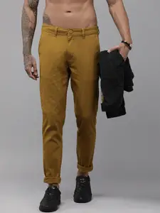 Roadster Men Mustard Yellow Slim Tapered Fit Chinos Trousers