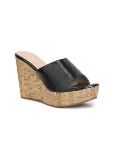 VALIOSAA Black Wedge Peep Toes
