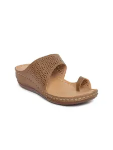 EVERLY Textured Comfort Sandals