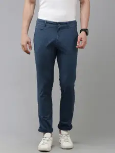 V Dot Men Geometric Printed Slim Fit Trousers