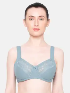 Triumph Form & Beauty  Non Padded Wired Lace Mature Bra