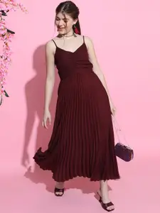 Tokyo Talkies Women Charming Maroon Solid Dress