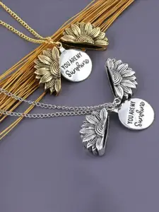 EL REGALO Women Silver-Toned & Gold-Toned Set Of 2 Flower Pendant Necklace