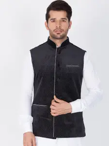 VASTRAMAY Men Black Printed Velvet Nehru Jacket