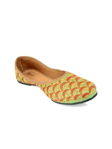 DESI COLOUR Women Green Ethnic Mojaris Flats