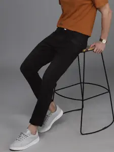 WROGN Men Black Skinny Fit Mid-Rise Light Fade Stretchable Jeans