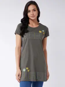 Modeve Women Grey Floral Printed Longline T-shirt