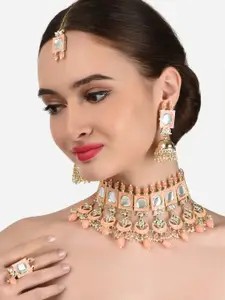 Zaveri Pearls Gold-Plated & Peach-Toned Kundan-Studded & Beaded Meenakari Jewellery Set With Maangtikka & Ring Set