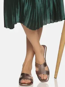 Monrow Women Gunmetal-Toned Open Toe Flats