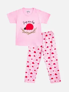 Nite Flite Girls Pink Ladybug Printed Pure Cotton Half Sleeves Nightsuit
