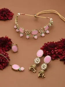 Zaveri Pearls Women Gold-Plated & Pink Stone-Studded Necklace & Earrings with Maangtikka