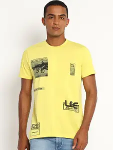 Lee Men Lime Green Typography Printed Slim Fit T-shirt