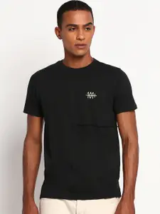 Lee Men Black Printed Slim Fit T-shirt