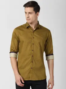 V Dot Men Yellow Slim Fit Printed Casual Shirt
