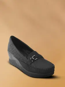 Metro Black Wedge Heels