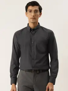 English Navy Men Charcoal Grey Solid Slim Fit Formal Shirt