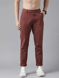 Roadster Men Rust Red Solid Pure Cotton Chinos