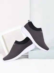 CLYMB Men Charcoal & White Mesh Running Shoes