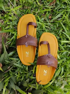 THE MADRAS TRUNK Men Kolhapuri Sandal