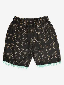 KiddoPanti Girls Black Floral Printed Regular Fit Shorts