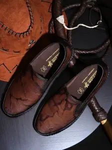 Buckaroo Men Brown Abstract Print Leather Slip-Ons