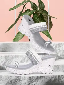 ZAPATOZ Grey & Off-White Braided PU Wedge Heels