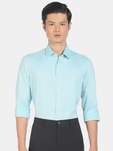Arrow Men Green Slim Fit Self Design Formal Shirt