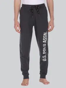 U.S. Polo Assn. Men Grey Solid Straight-Fit Joggers