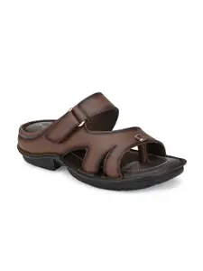 SOFTIO Men Brown Solid Comfort Sandals