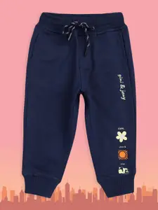 Gini and Jony Boys Navy Blue Solid Cotton Joggers with Printed Detail