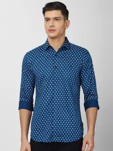 V Dot Men Blue Slim Fit Printed Pure Cotton Casual Shirt